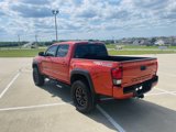 Used 2018 Toyota Tacoma TRD Off-Road w/ Technology Package image 3