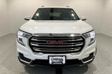 Used 2024 GMC Terrain SLT image 2