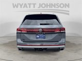 New 2025 Volkswagen Atlas Peak Edition SE image 4