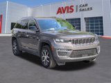 Used 2024 Jeep Grand Cherokee Limited image 3