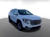 Used 2024 GMC Terrain SLT image 3