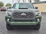 Used 2022 Toyota Tacoma TRD Sport image 2