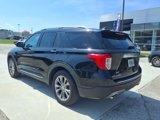 Used 2023 Ford Explorer Limited w/ Equipment Group 301A image 3