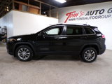 Used 2019 Jeep Cherokee Latitude Plus w/ Comfort/Convenience Group image 2