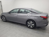 Used 2022 Nissan Altima 2.5 SV image 3