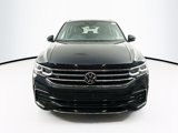 Used 2024 Volkswagen Tiguan SEL R-Line image 2