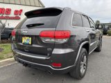Used 2018 Jeep Grand Cherokee Overland image 2