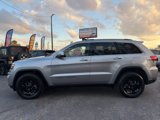 Used 2017 Jeep Grand Cherokee Laredo w/ Quick Order Package 2BE image 2