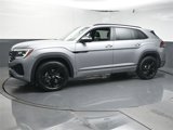 New 2025 Volkswagen Atlas Cross Sport SEL R-Line image 4
