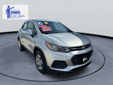 Used 2017 Chevrolet Trax LS image 4