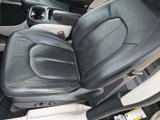 Used 2020 Chrysler Pacifica Touring-L image 4
