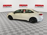 Used 2025 Toyota Corolla SE image 6