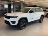New 2025 Jeep Grand Cherokee Altitude image 5