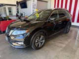 Used 2017 Nissan Rogue SL w/ SL Premium Package image 2