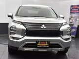 Used 2024 Mitsubishi Outlander SE image 3