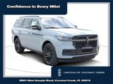New 2025 Lincoln Navigator Reserve w/ Jet Appearance Package image 1