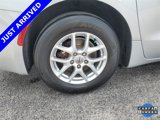 Used 2023 Chrysler Pacifica Touring-L image 5