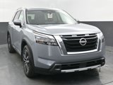 New 2025 Nissan Pathfinder Platinum image 2