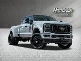 Used 2025 Ford F450 Platinum w/ Platinum Plus Package image 2