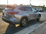 Used 2023 Toyota Highlander XLE image 5
