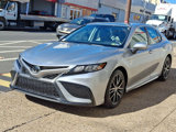 Used 2023 Toyota Camry SE image 3