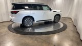 New 2025 INFINITI QX80 Luxe image 2