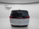 New 2025 Chrysler Pacifica Select image 6