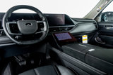 Used 2025 INFINITI QX80 Sensory image 2
