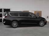 New 2025 Chrysler Pacifica Select image 6