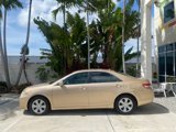 Used 2010 Toyota Camry LE image 5