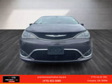 Used 2017 Chrysler Pacifica Touring-L image 2