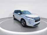 New 2025 Mitsubishi Outlander SE image 3