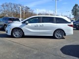 New 2025 Honda Odyssey Touring image 4