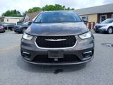 Used 2021 Chrysler Pacifica Touring-L image 2