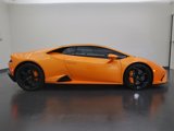 Used 2021 Lamborghini Huracan EVO image 2