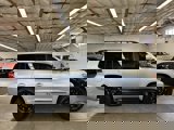 Used 2014 Toyota Land Cruiser image 2