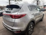 Used 2022 Kia Sportage LX image 4