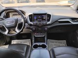 Used 2020 GMC Terrain SLT w/ Preferred Package image 2