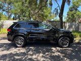 Used 2017 Jeep Grand Cherokee Limited w/ Luxury Group II image 5