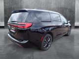 New 2025 Chrysler Pacifica Limited image 4