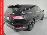 New 2025 Lincoln Aviator Reserve w/ Equipment Group 201A image 4