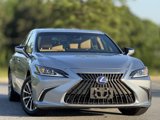 Used 2022 Lexus ES 300h image 3