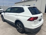 Used 2018 Volkswagen Tiguan SEL image 3