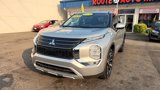 Used 2024 Mitsubishi Outlander FWD image 3