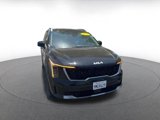 Used 2024 Kia Sorento S image 3