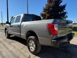 Used 2017 Nissan Titan S image 5