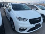 Used 2023 Chrysler Pacifica Touring-L image 2