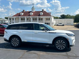 New 2025 Lincoln Aviator AWD image 3
