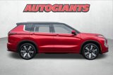 New 2025 Mitsubishi Outlander SEL image 3