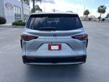New 2025 Toyota Sienna Platinum image 4